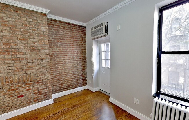 493 2nd Ave 2