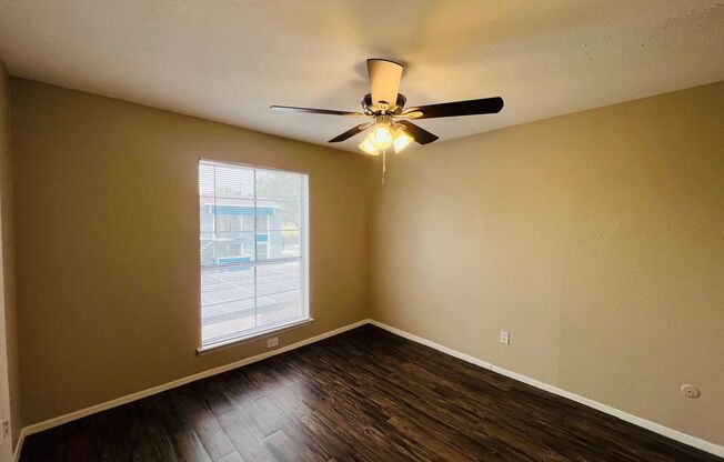 1 bed, 1 bath, 666 sqft, $1,175, Unit 2-256