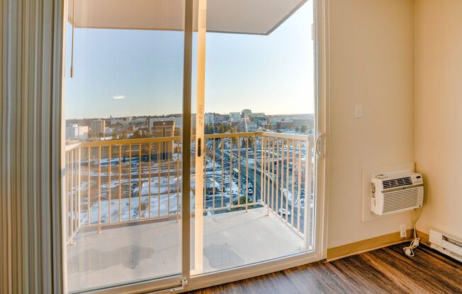 2 beds, 1 bath, 1,015 sqft, $1,650, Unit 191