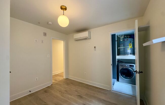 1 bed, 1 bath, $1,100, Unit 415 - 103