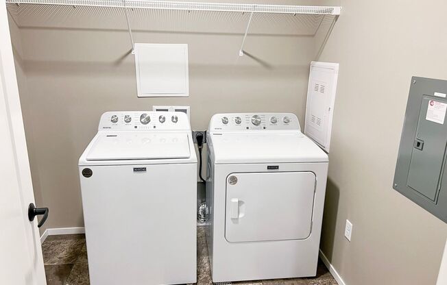 Studio, 1 bath, 858 sqft, $1,195, Unit Bldg 5 Apt 5318