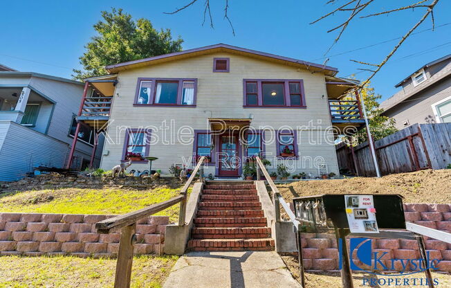 517 ALHAMBRA ST