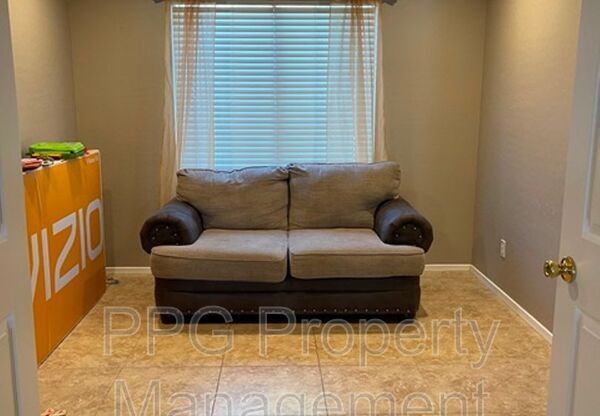 14848 N 147 DR