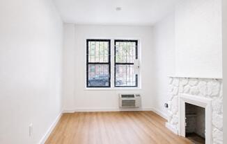 446 W 55 ST