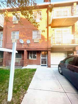 3 beds, 2 baths, $3,300, Unit 2