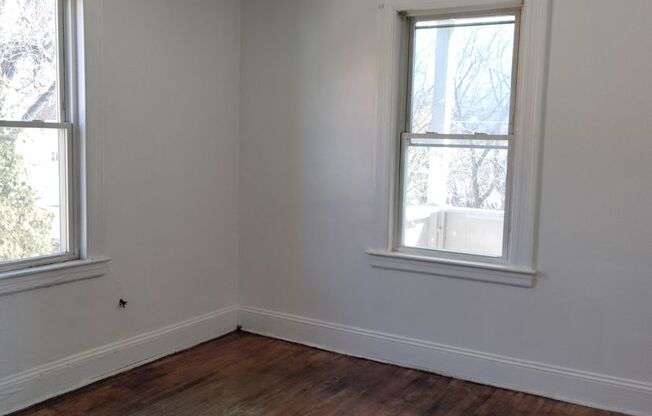 21-23 Glendale, Llc