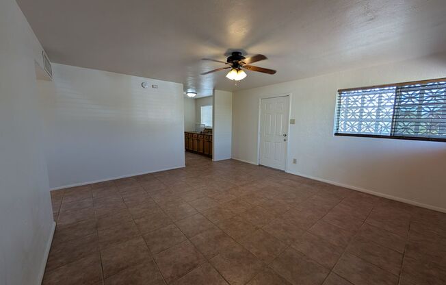 2 Bedroom 1 Bathroom Tempe Home