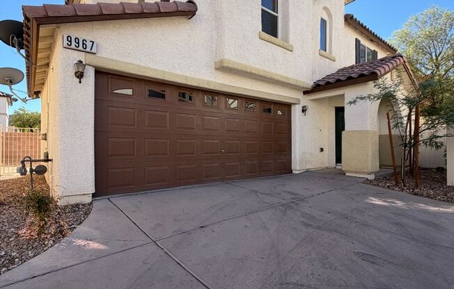 3 beds, 2.5 baths, $1,900
