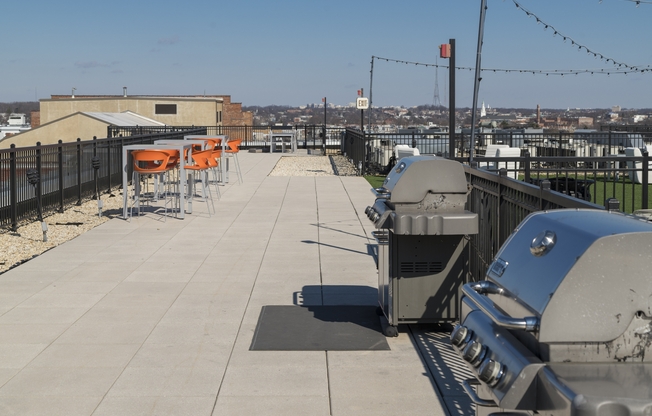 Rooftop Grilling Area