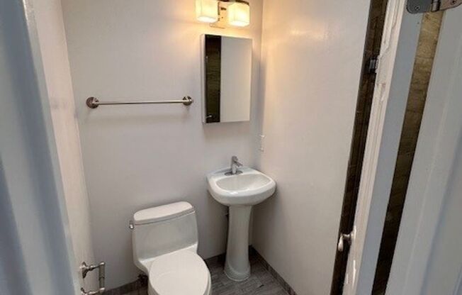 Studio, 1 bath, 350 sqft, $1,895, Unit 3106