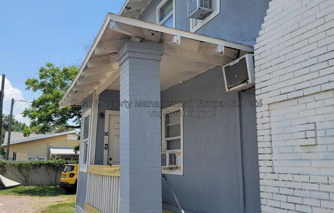 803 E LK AVE