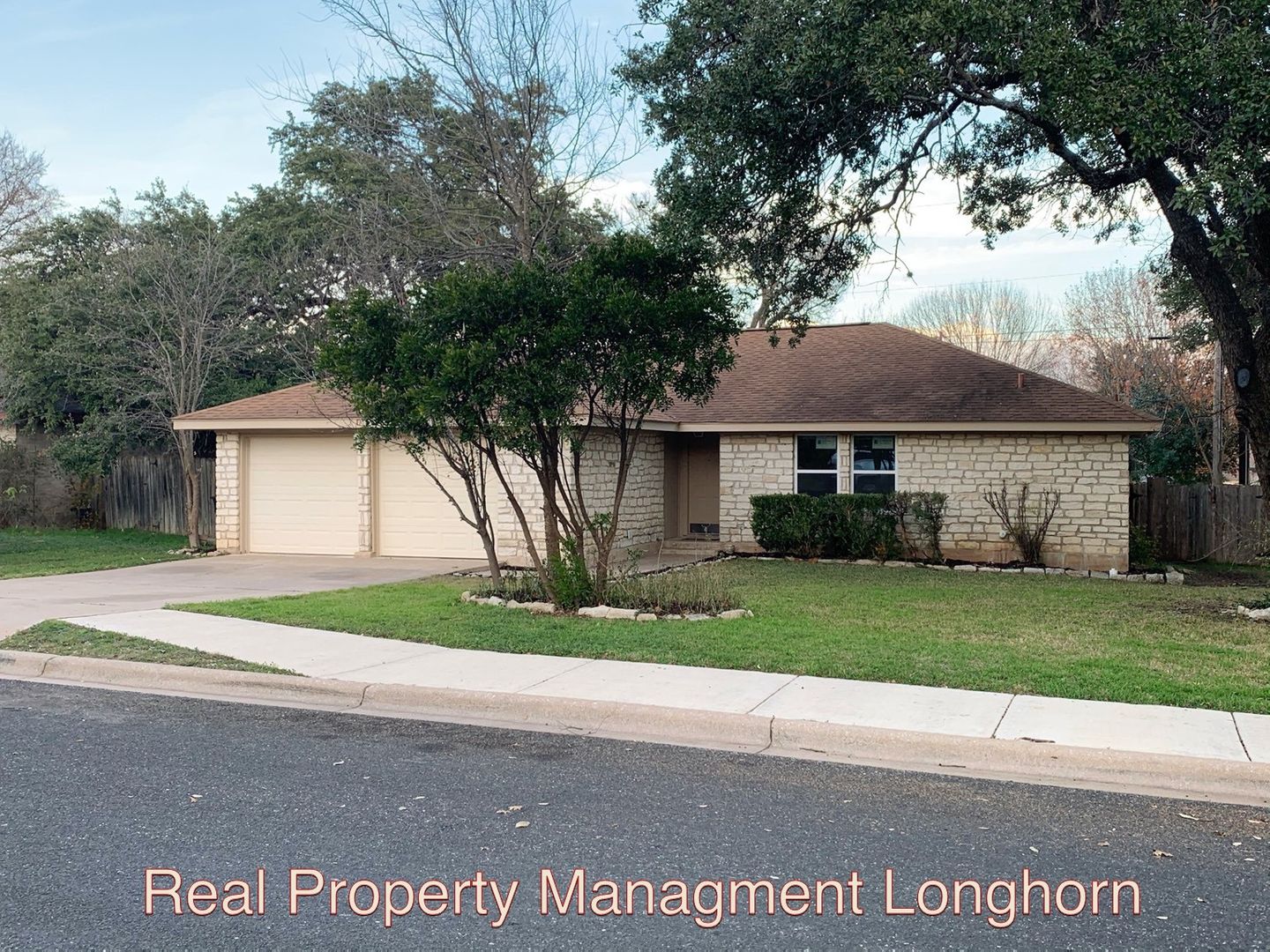 Beautifully Renovated 4/2 One story Georgetown Property.