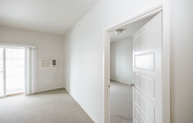 2 beds, 2 baths, 1,008 sqft, $1,715, Unit 315