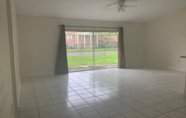 5898 SAGUNTO ST