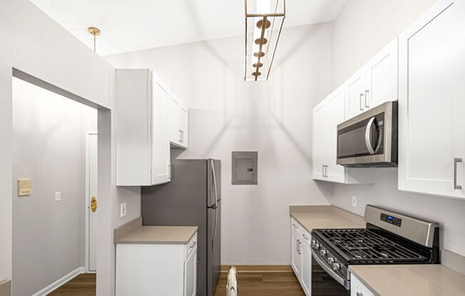 2 beds, 2 baths, 1,067 sqft, $1,590, Unit 14-9241-207