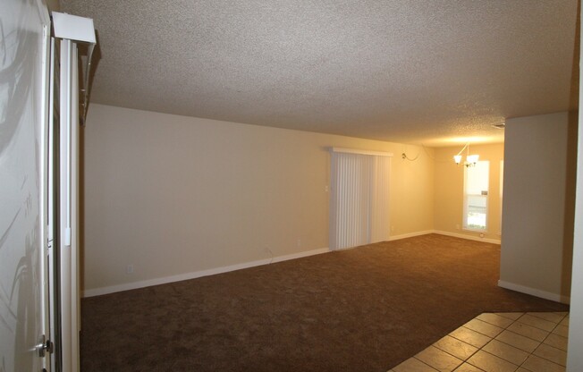 Concord 3 bedroom 2 bath condo updated bathrooms, walk to shopping & Clayton Valley Highschool!