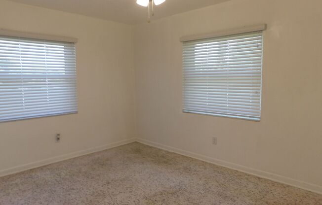 2 beds, 1 bath, $1,600