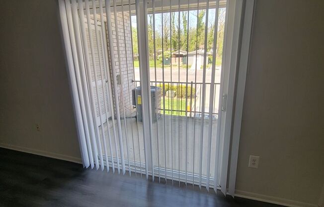 1 bed, 1 bath, 628 sqft, $1,100, Unit 215-F
