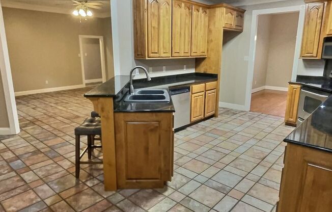 4 Bedroom home located in Vancleave