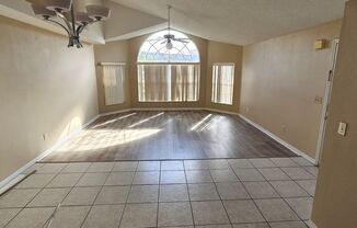 3 beds, 2 baths, $1,900, Unit Unit 54