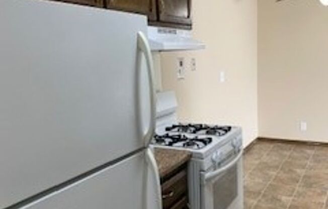 2 beds, 1.5 baths, 1,100 sqft, $1,380, Unit 368