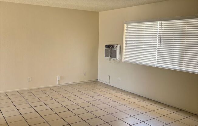 2 beds, 2 baths, $1,300, Unit C