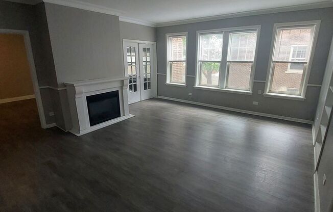 3 beds, 2 baths, 1,400 sqft, $1,500, Unit 222-16