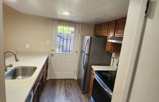 2 beds, 1.5 baths, $2,500