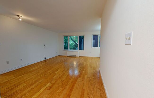Glover Park Spacious 970 Square Foot Two Bedroom W/All Energy Utilties Included Available Now!