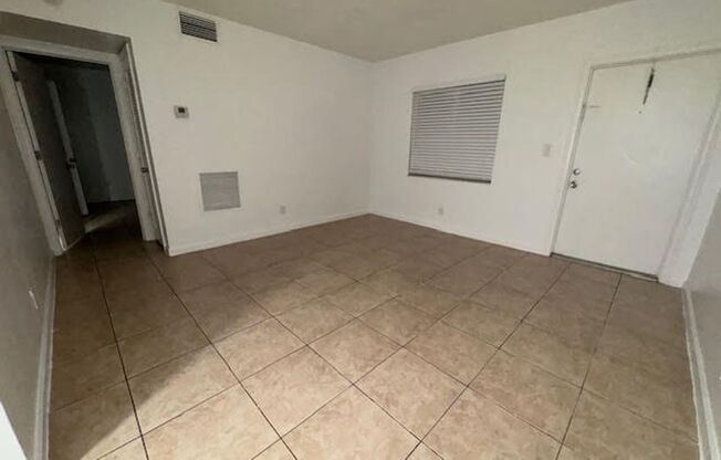 75 SW 10th St Ft. Lauderdale, FL 33315