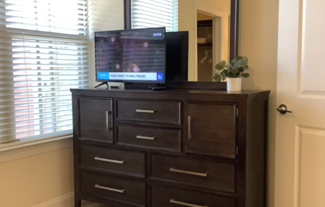 2 beds, 2 baths, 1,329 sqft, $5,340, Unit 527