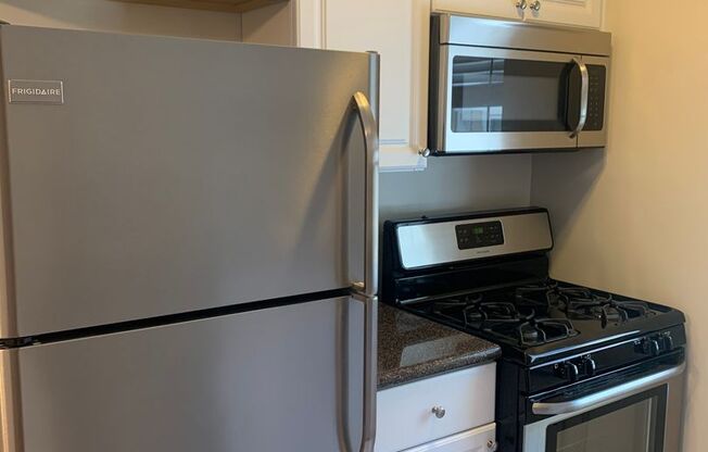 1 bed, 1 bath, 675 sqft, $1,195, Unit 08