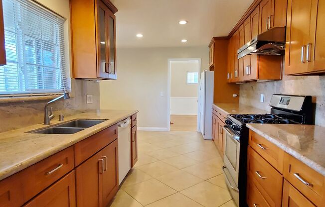 Spacious Remodeled Home, A/C, New Yards, Wood Floors, Great Location, Monta Vista!