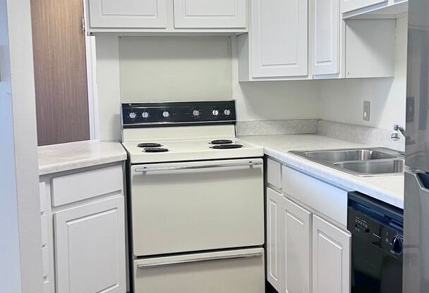 1 bed, 1 bath, 634 sqft, $1,000, Unit # 602