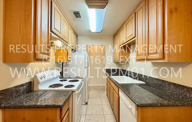 2 beds, 1 bath, 846 sqft, $1,550, Unit Unit 4