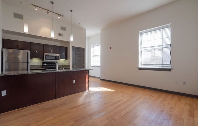 1 bed, 1 bath, 630 sqft, $1,150, Unit Apt #2005