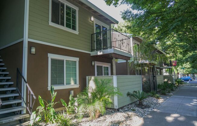 Capitol Lanai Apartments