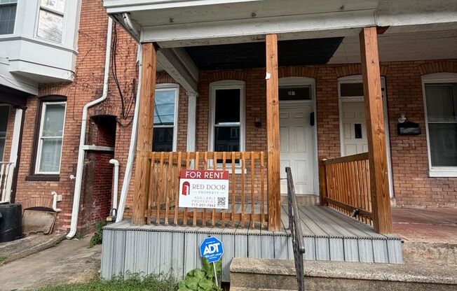 Student Housing -- 6 Bedroom Townhome by York College