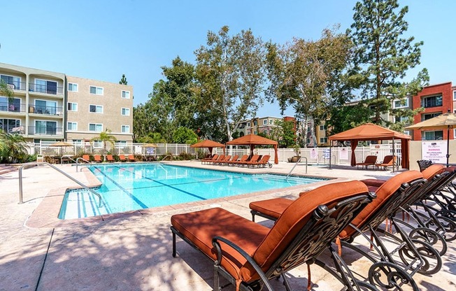 Resort Style Pool with Luxurious Poolside Cabanas at The Reserve at Warner Center, Woodland Hills, CA, 91367