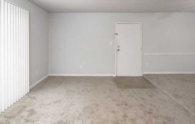 2 beds, 1.5 baths, 903 sqft, $1,300