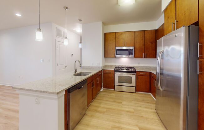 2 beds, 2 baths, $2,500, Unit Unit 104
