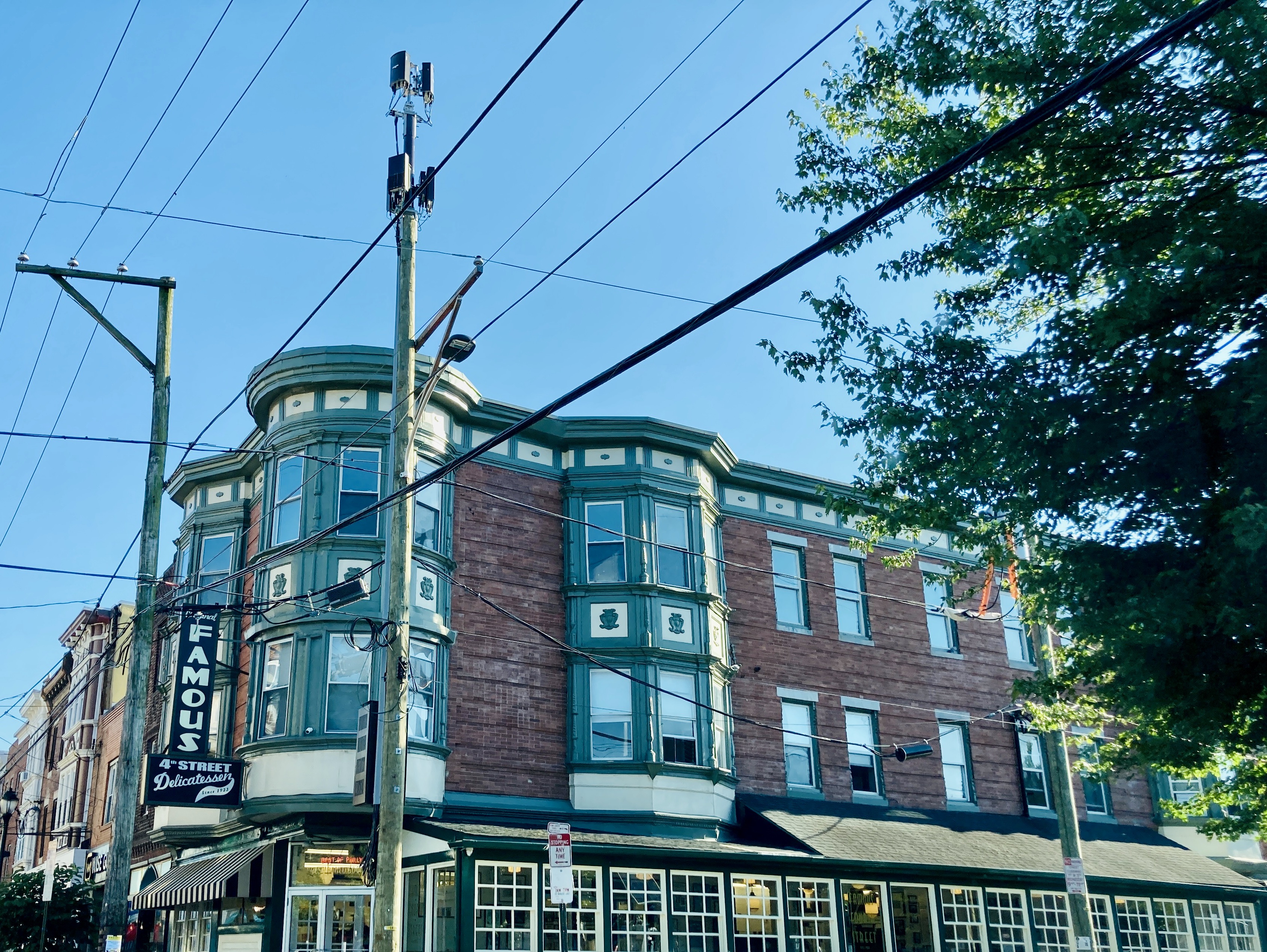 Famous 4th Street Deli in Society Hill