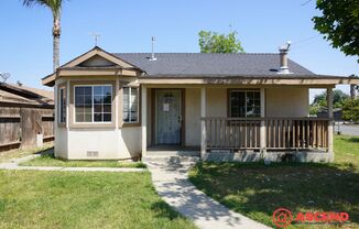 Charming 2 Bed / 1 Bath in 93305 – Pet-Friendly with Pest Control Included!