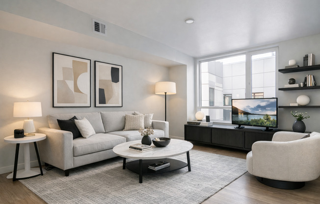 Studio, 1 bath, 369 sqft, $1,675, Unit 323