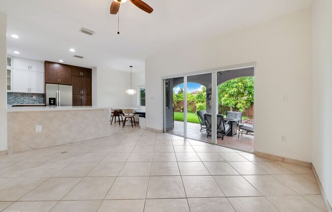 Family Oasis: 3-Bedroom Rental with Private Yard and Community Amenities