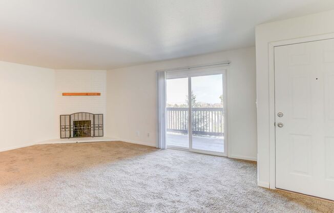 2 beds, 2 baths, 940 sqft, $1,575, Unit 47