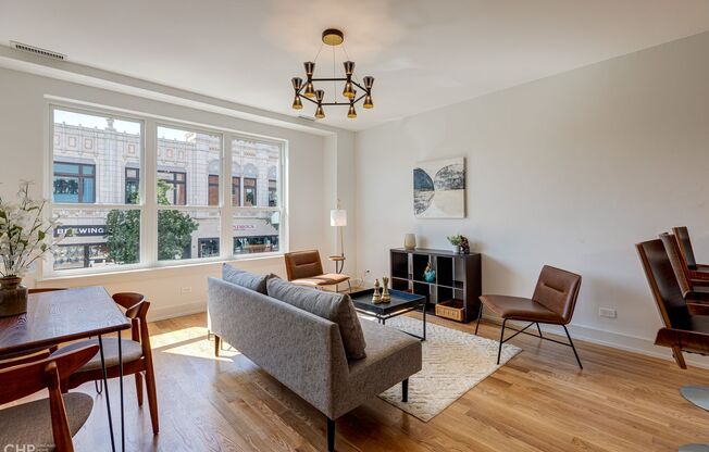 2 beds, 1 bath, 760 sqft, $2,695, Unit 2740-307