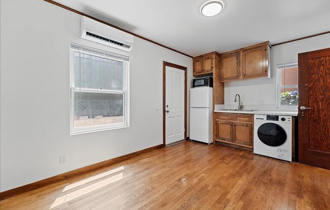 322 1/4 COLUMBIA AVE