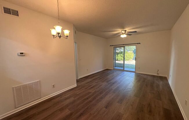 1 bed, 1 bath, $1,100, Unit Unit 105C