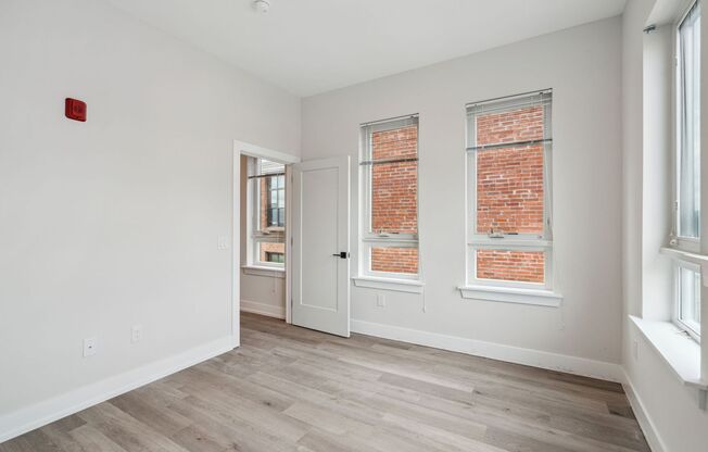 1 bed, 1 bath, 499 sqft, $1,600, Unit Unit 502